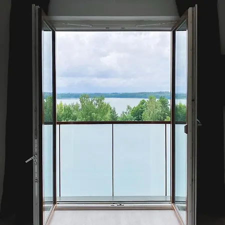 Hotelli Kuohu - And By Uhanda Kangasala