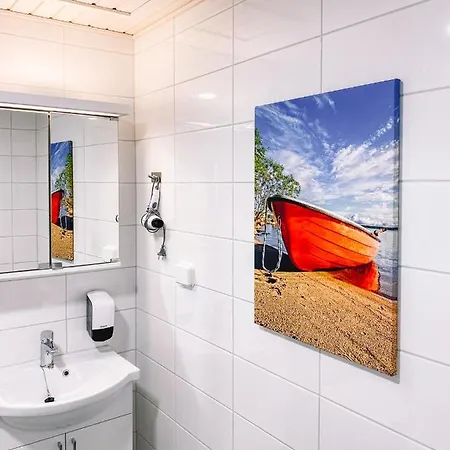 Kuohu - And By Uhanda 3* Kangasala