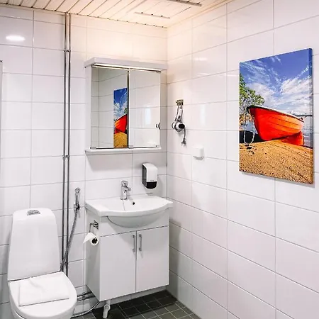 Kuohu - And By Uhanda Hotelli 3*