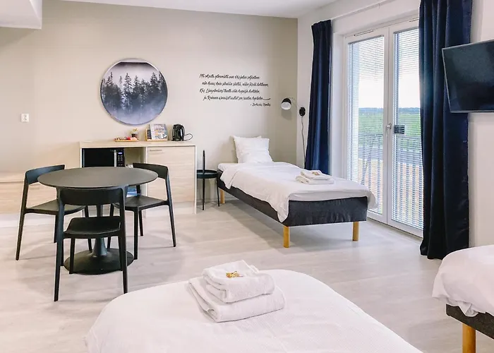 Hotelli Kuohu - And By Uhanda 3*