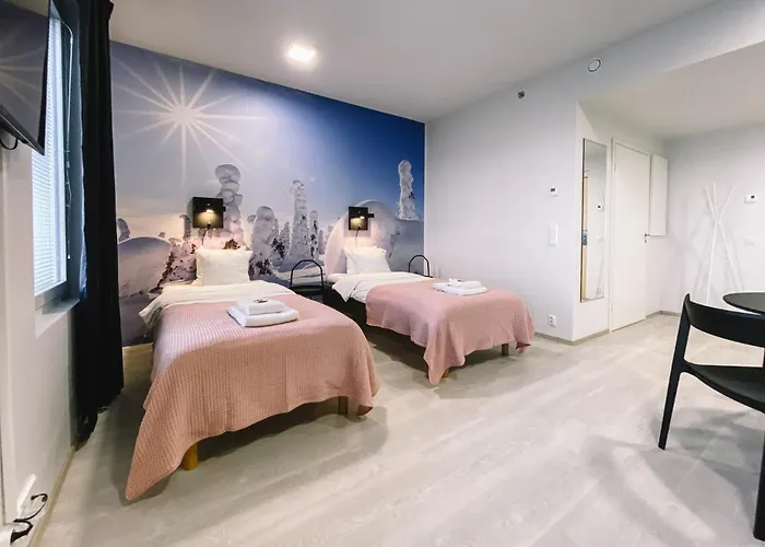 Hotelli Kuohu - And By Uhanda Kangasala