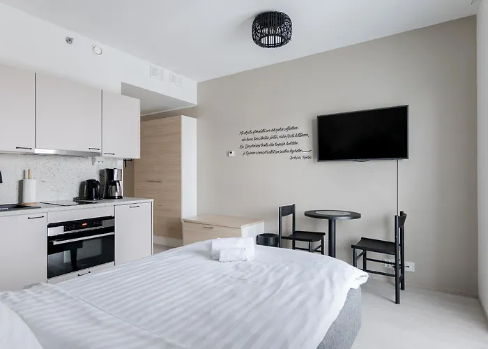 Hotelli Kuohu - And By Uhanda