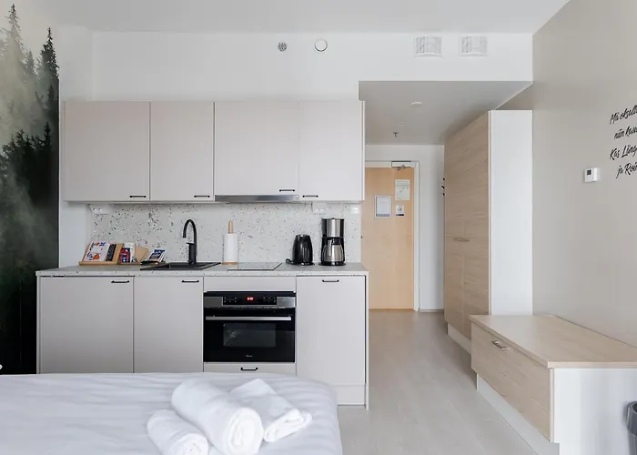 Hotelli Kuohu - And By Uhanda 3*