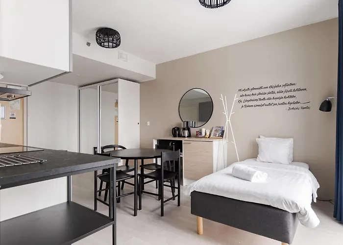 Kuohu - And By Uhanda Hotelli Kangasala